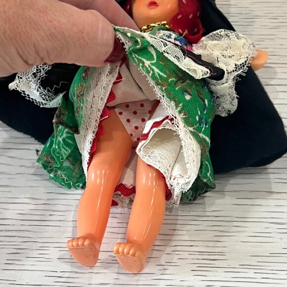 Vintage 1950's Italian 8" Sleepy Eyes Sardinian Souvenir Girl Doll Italy Pom Hat - Picture 10 of 11